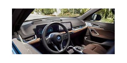 Elektroautos - Spurhalteassistent: serie - BMW iX1 xDrive30