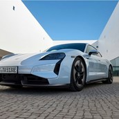 Elektroauto Modell - Porsche Taycan GTS 