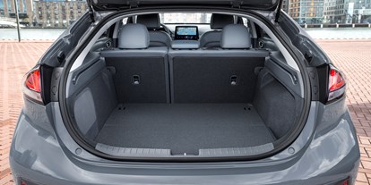 Elektroautos - Verfügbarkeit: Serienproduktion - Hyundai IONIQ Elektro