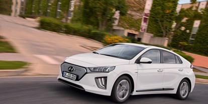 Elektroautos - Aufbau: Limousine - Hyundai IONIQ Elektro