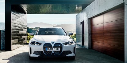 Elektroautos - Anhängerkupplung: verfügbar - BMW i4 eDrive40