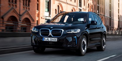 Electric cars - Aufbau: SUV - BMW iX3
