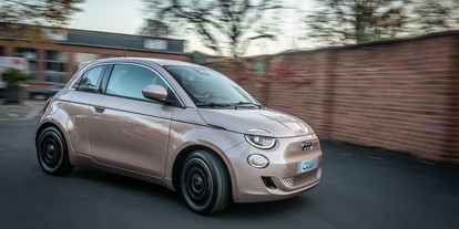 Elektroautos - Verfügbarkeit: Serienproduktion - Fiat 500 3+1