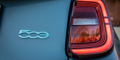 Elektroautos - Position Ladeanschluss: Rechts hinten - Fiat 500 Cabrio
