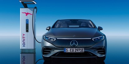 Electric cars - Position Ladeanschluss: Rechts hinten - Mercedes EQS 450+