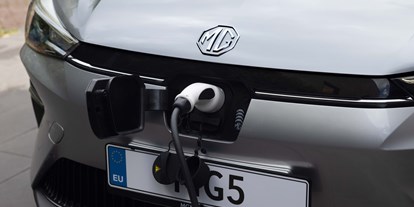Electric cars - Position Ladeanschluss: Nase - MG MG5 Electric