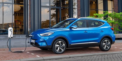 Electric cars - Position Ladeanschluss: Nase - MG ZS EV Maximal Reichweite