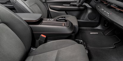 Elektroautos - Sitze: 5-Sitzer - Nissan Ariya 63 kWh