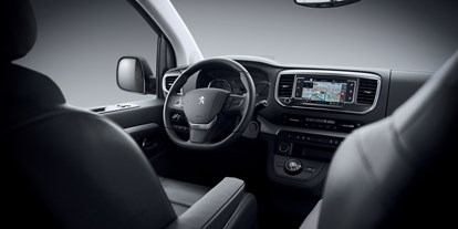 Elektroautos - Antrieb: Frontantrieb - Peugeot e-Traveller L3 75 kWh