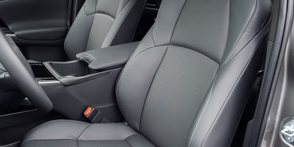 Elektroautos - Sitze: 5-Sitzer - Toyota bZ4X AWD