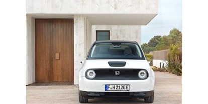 Electric cars - Apple CarPlay: serie - Honda e
