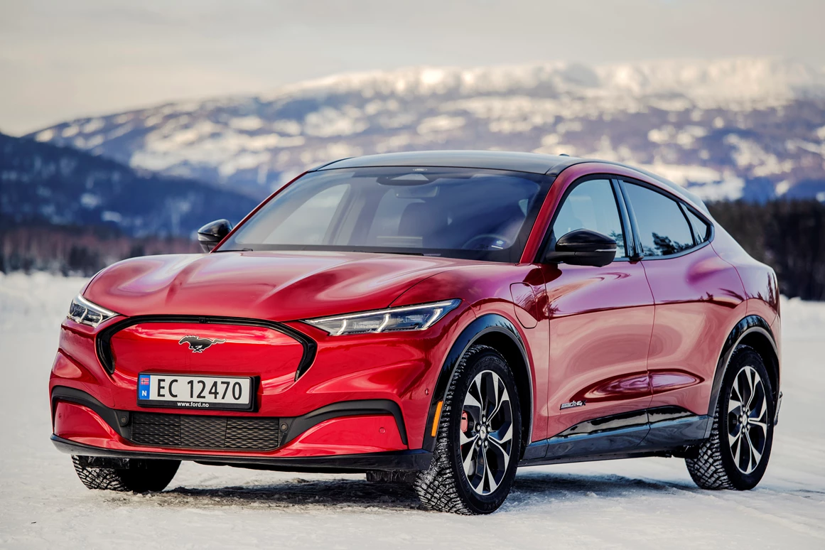 Elektroauto Modell: Ford Mustang Mach-E AWD Extended Range