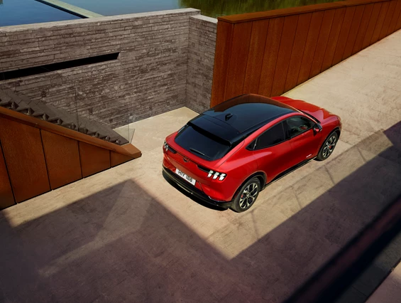 Elektroauto Modell: Ford Mustang Mach-E AWD Extended Range