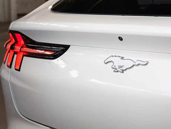 Elektroauto Modell: Ford Mustang Mach-E Extended Range