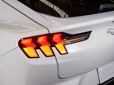 Elektroauto Modell: Ford Mustang Mach-E Standard Range