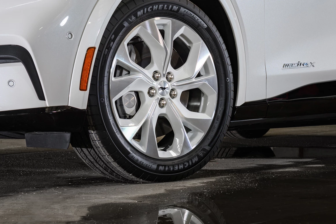 Elektroauto Modell: Ford Mustang Mach-E Standard Range