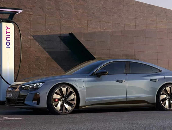 Elektroauto Modell: Audi e-tron GT quattro