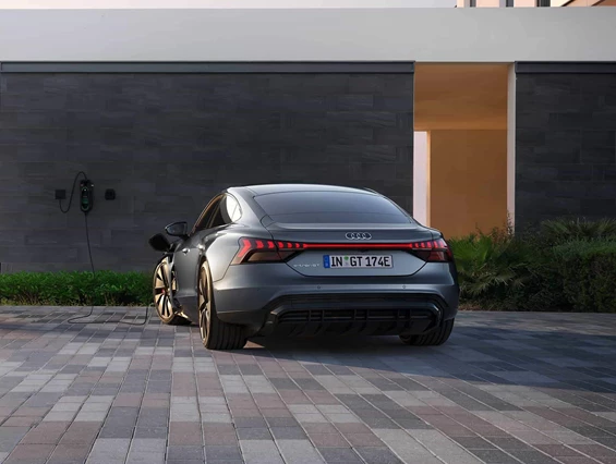 Elektroauto Modell: Audi e-tron GT quattro