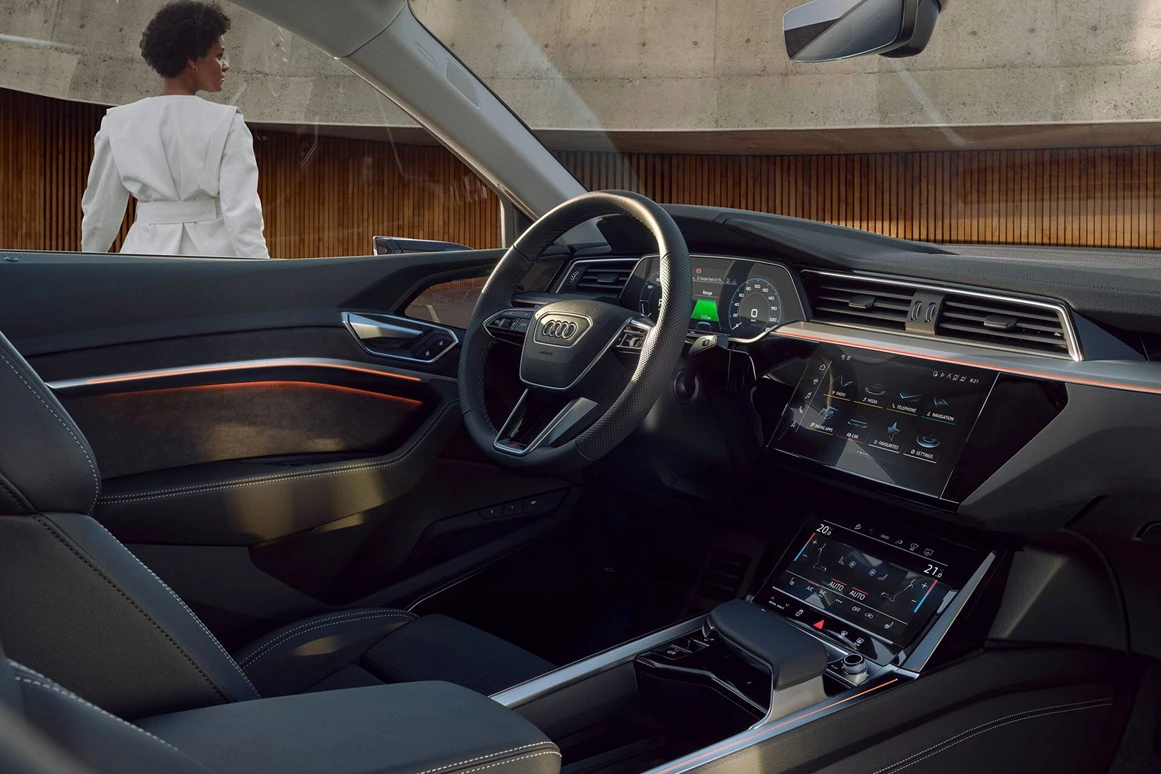 Elektroauto Modell: Audi Q8 Sportback e-tron 50
