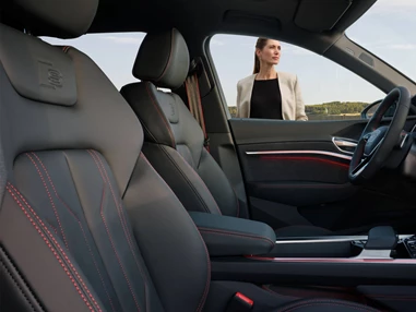 Elektroauto Modell: Audi Q8 Sportback e-tron 50