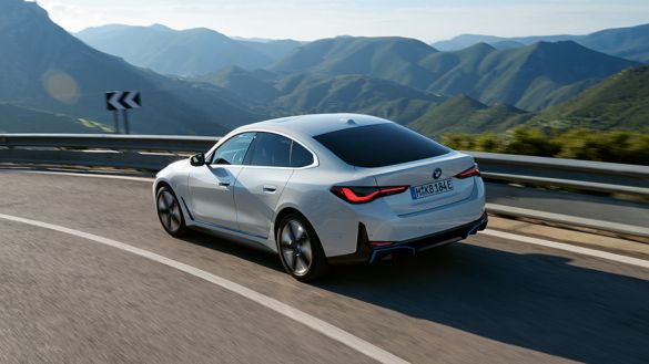 Elektroautos - adaptiver Tempomat - BMW i4 M60 xDrive
