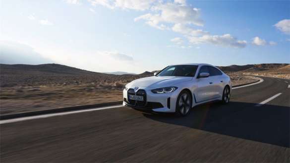 Elektroautos - adaptiver Tempomat - BMW i4 M60 xDrive