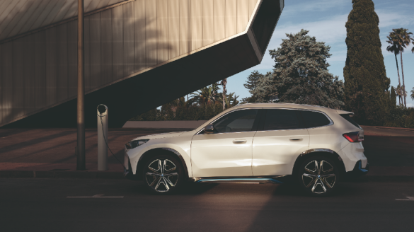 Elektroautos - Schnellladen - BMW iX1 xDrive30