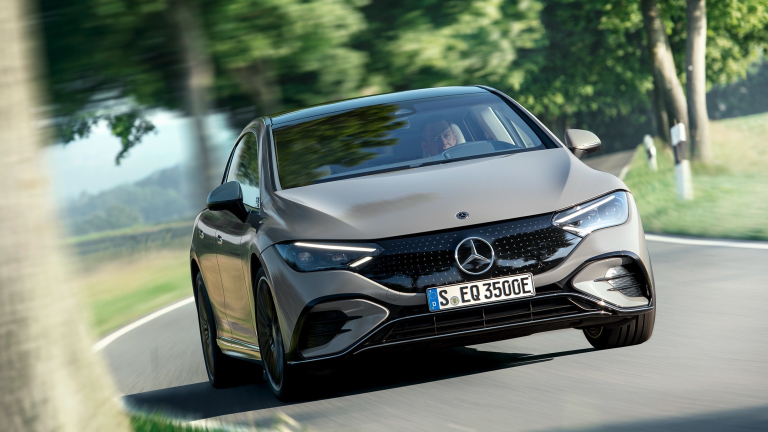 Elektrische auto's - Notrufsystem - Mercedes-Benz EQE 500 4MATIC