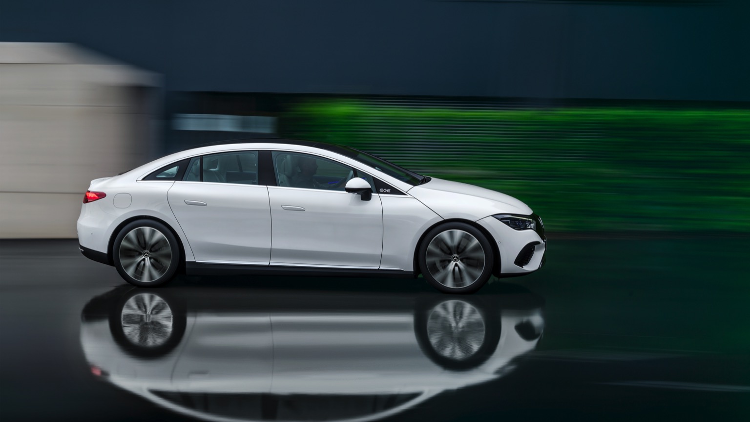 Elektroauto Modell: Mercedes-Benz EQE 500 4MATIC