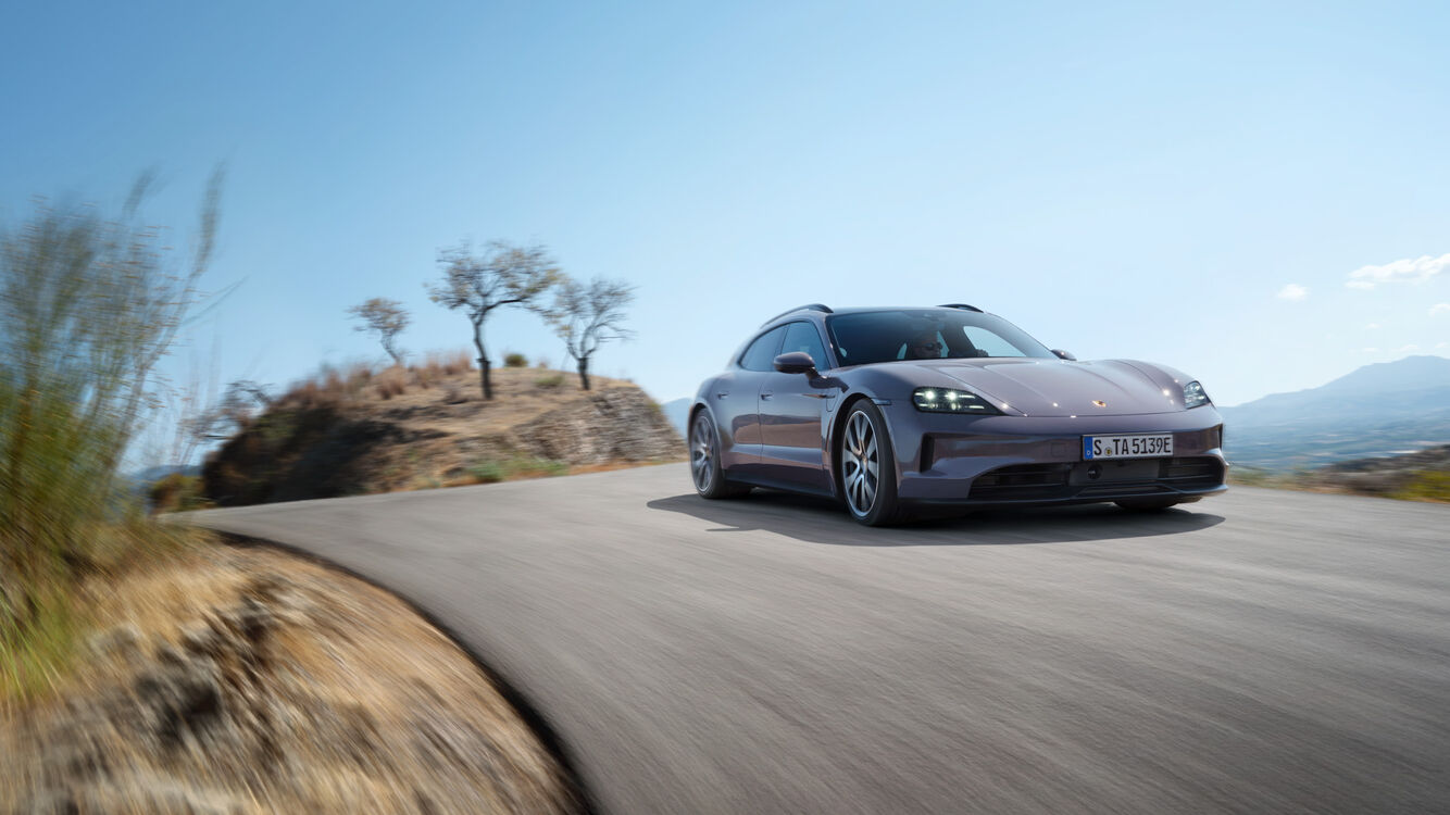 Elektroauto Modell: Porsche Taycan Turbo Sport Turismo