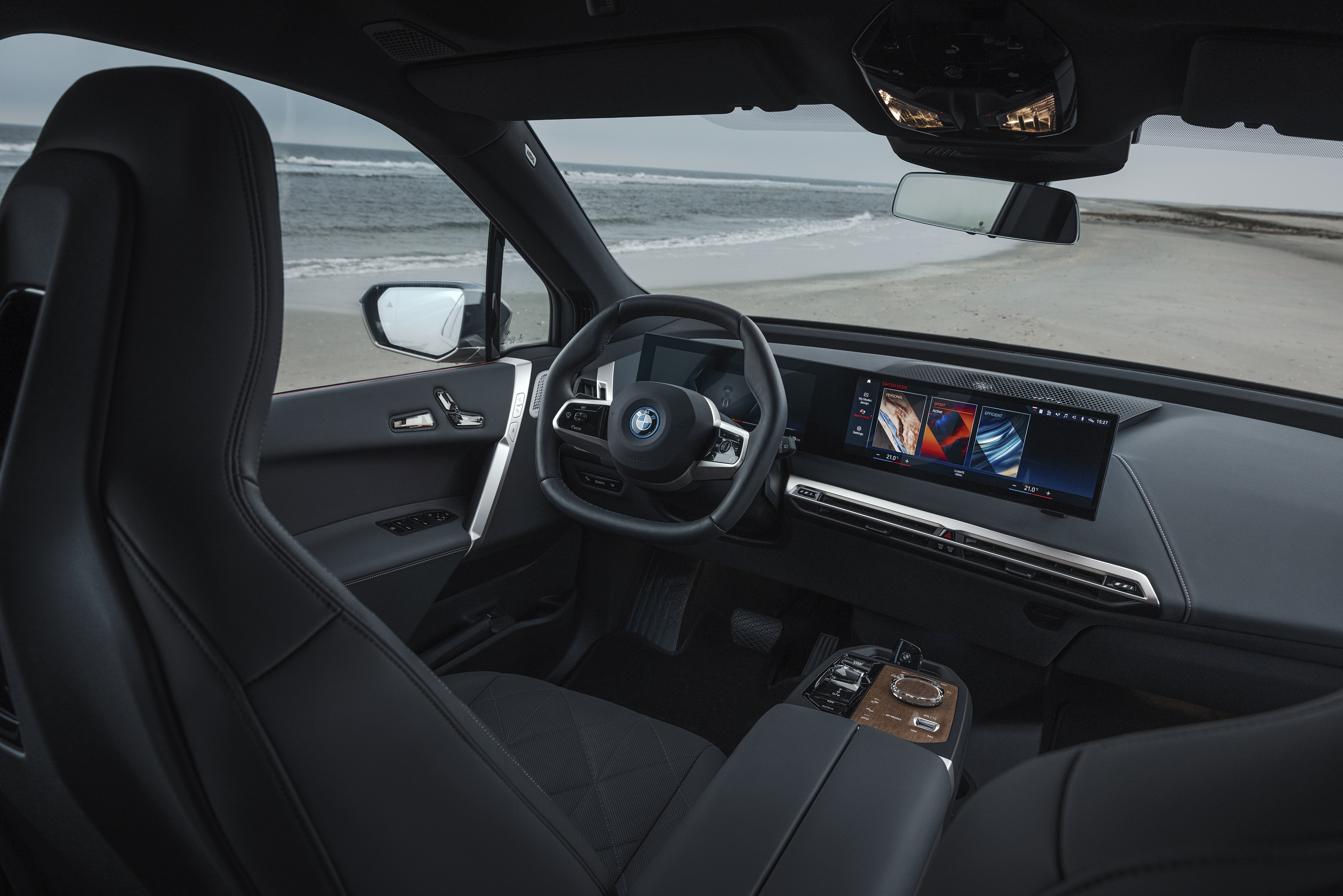 Elektroautos - Position Ladeanschluss: Rechts hinten - BMW iX xDrive 60