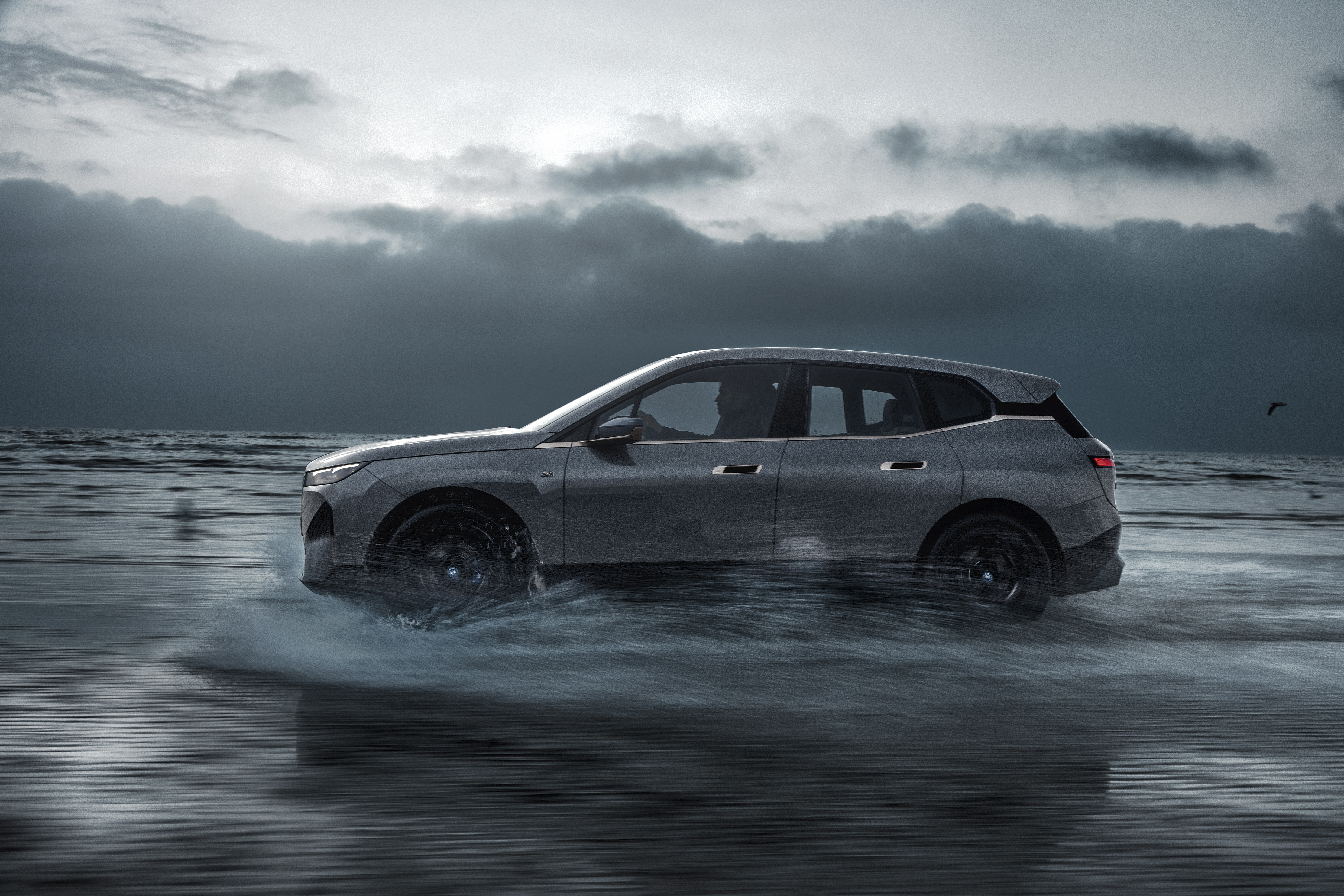 Elektroautos - Position Ladeanschluss: Rechts hinten - BMW iX xDrive 60