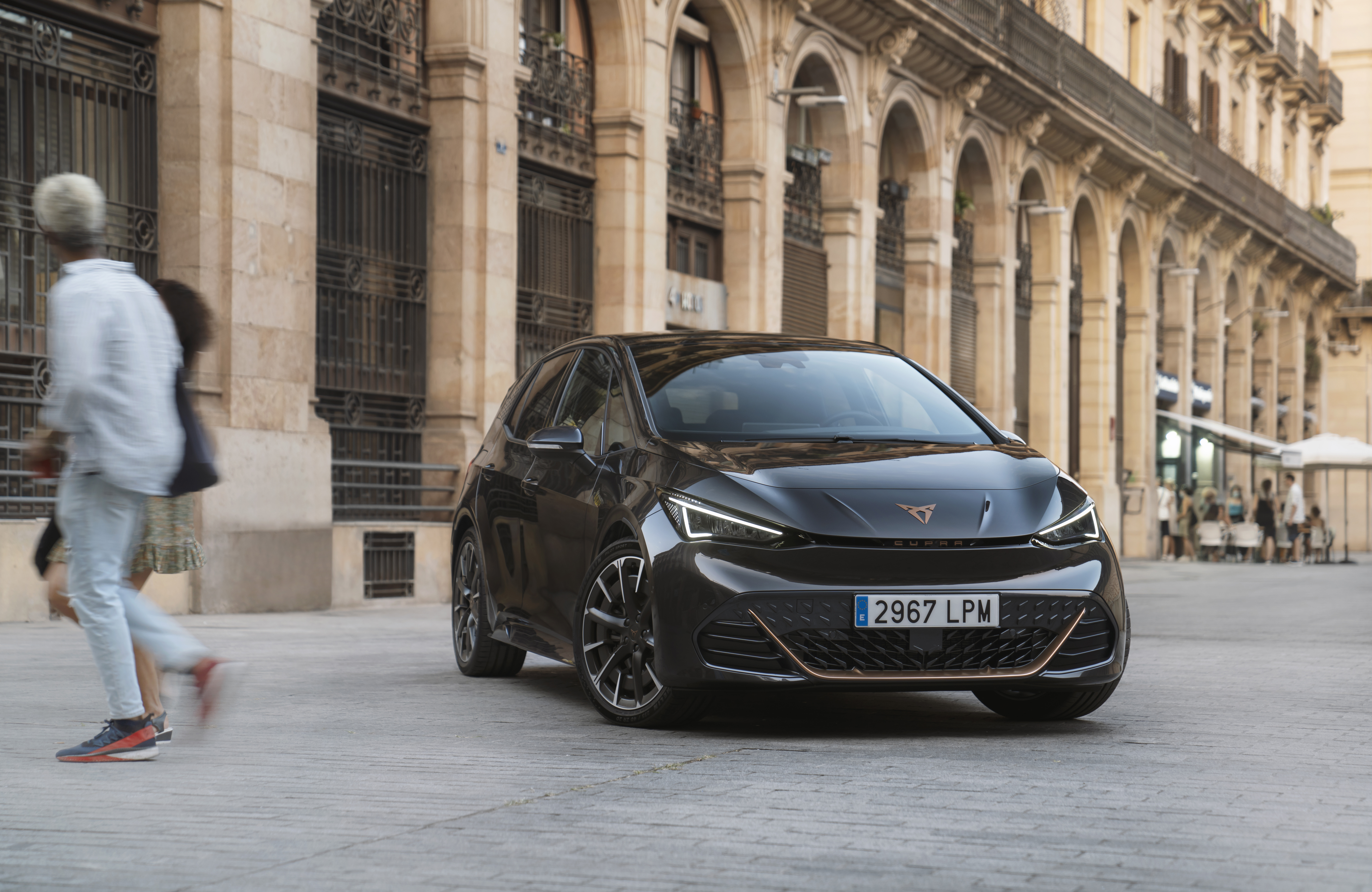 Elektrische auto's - Position Ladeanschluss: Rechts hinten - CUPRA Born Endurance