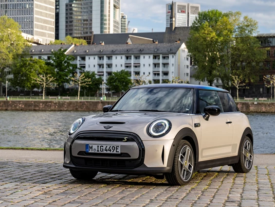 Elektroauto Modell: Mini Electric Cooper SE
