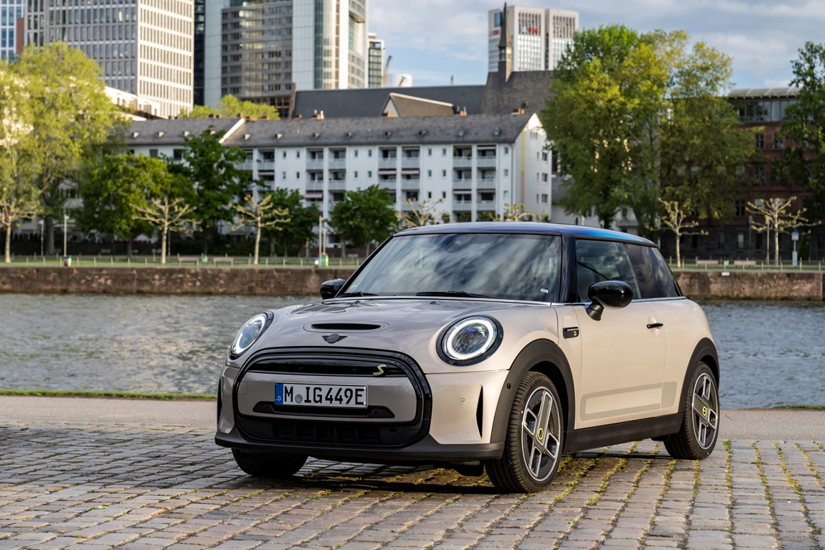 Elektroauto Modell: Mini Electric Cooper SE