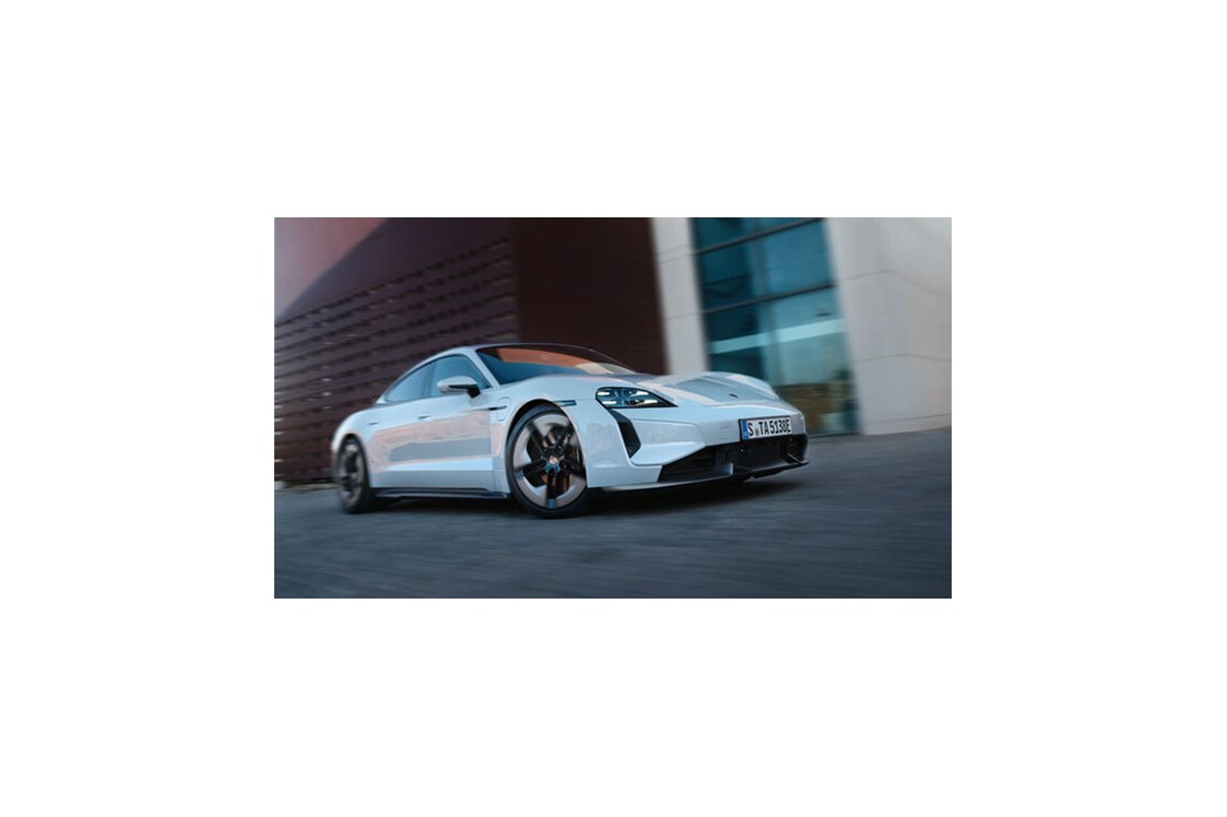 Elektroauto Modell: Porsche Taycan Turbo S