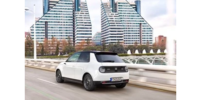 Electric cars - ABS - Honda e Advance